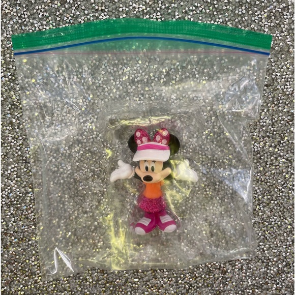 Minnie Mouse Figurine - Picture 7 of 12